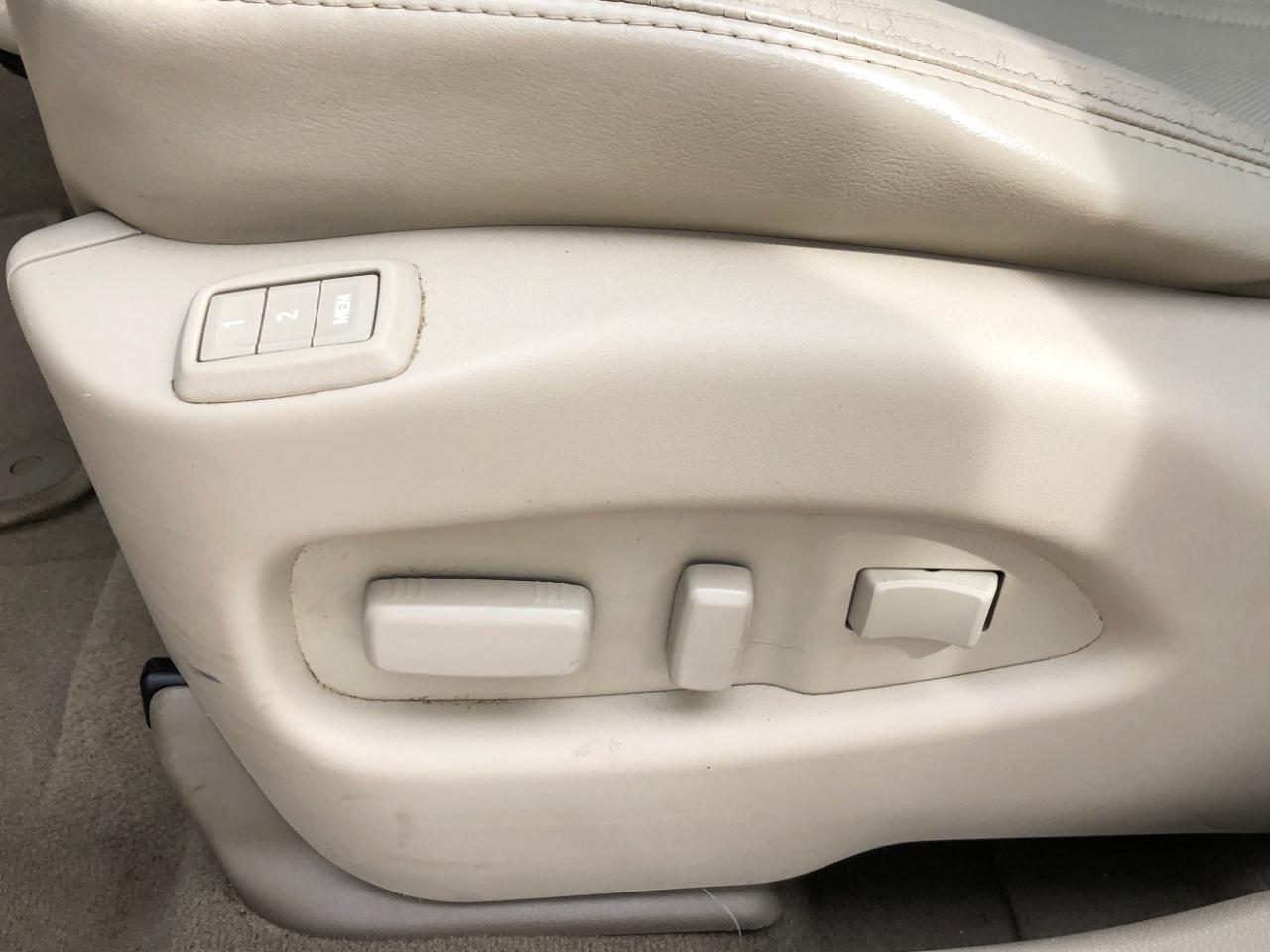 Cadillac SRX FWD 4dr Luxury Collection 2012