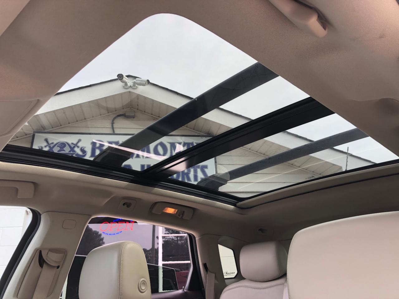 Cadillac SRX FWD 4dr Luxury Collection 2012