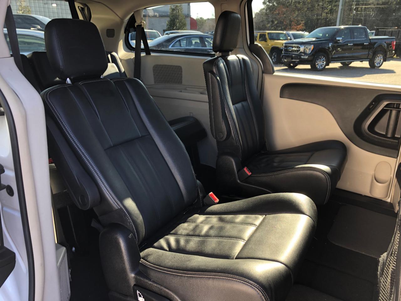 Chrysler Town & Country 4dr Wgn Touring 2014