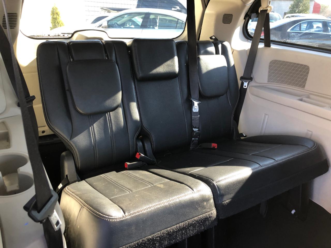 Chrysler Town & Country 4dr Wgn Touring 2014