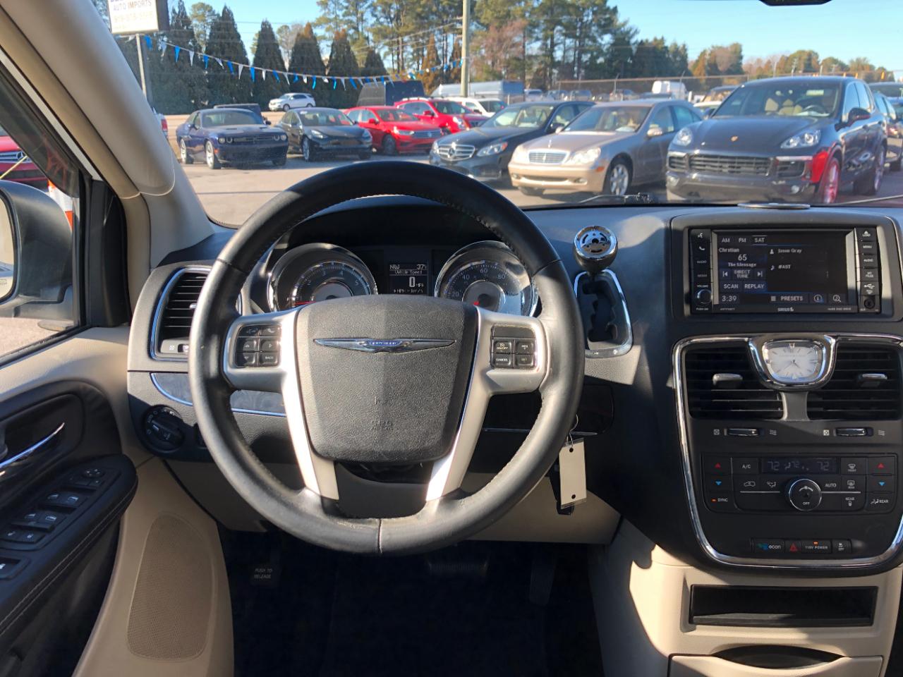 Chrysler Town & Country 4dr Wgn Touring 2014