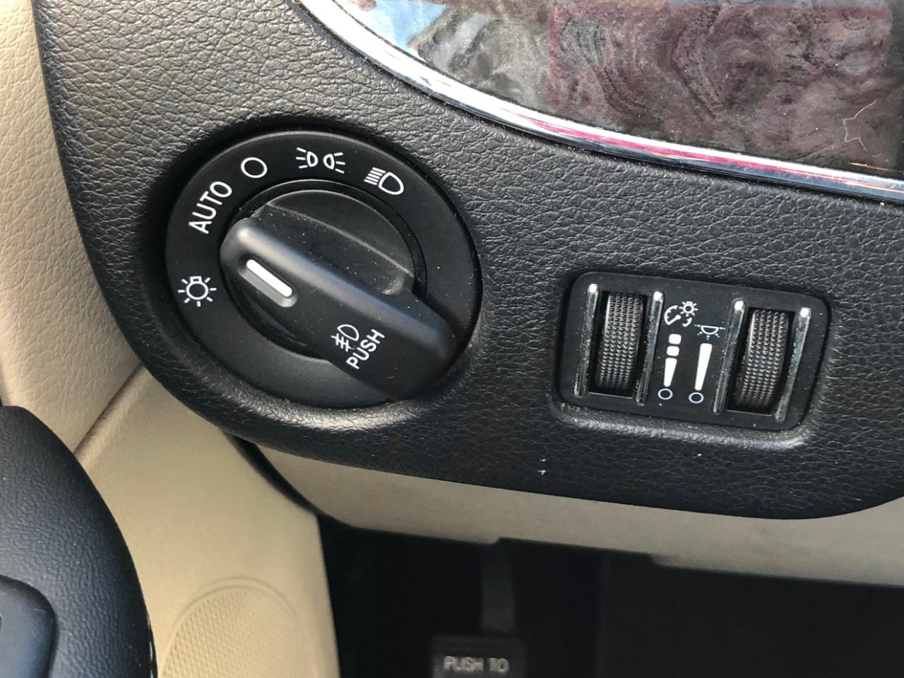 Chrysler Town & Country 4dr Wgn Touring 2014