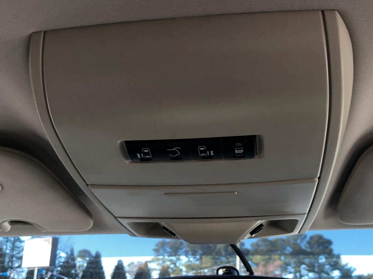 Chrysler Town & Country 4dr Wgn Touring 2014