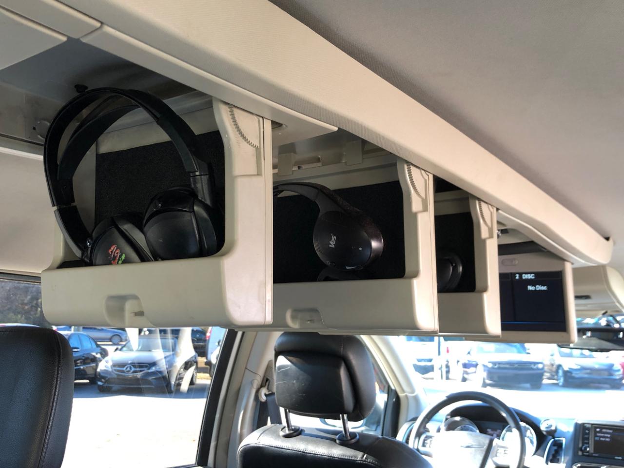 Chrysler Town & Country 4dr Wgn Touring 2014