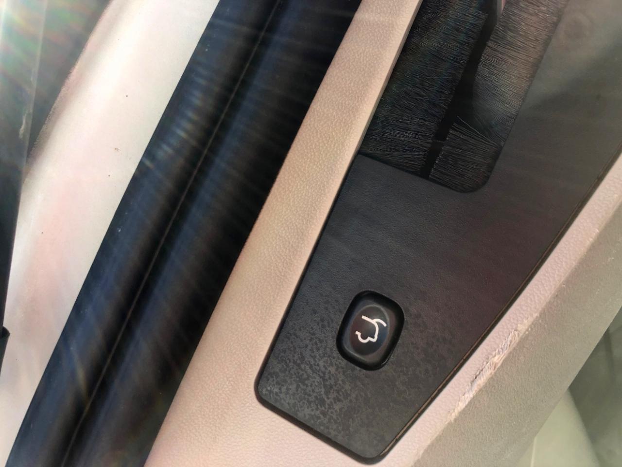 Chrysler Town & Country 4dr Wgn Touring 2014