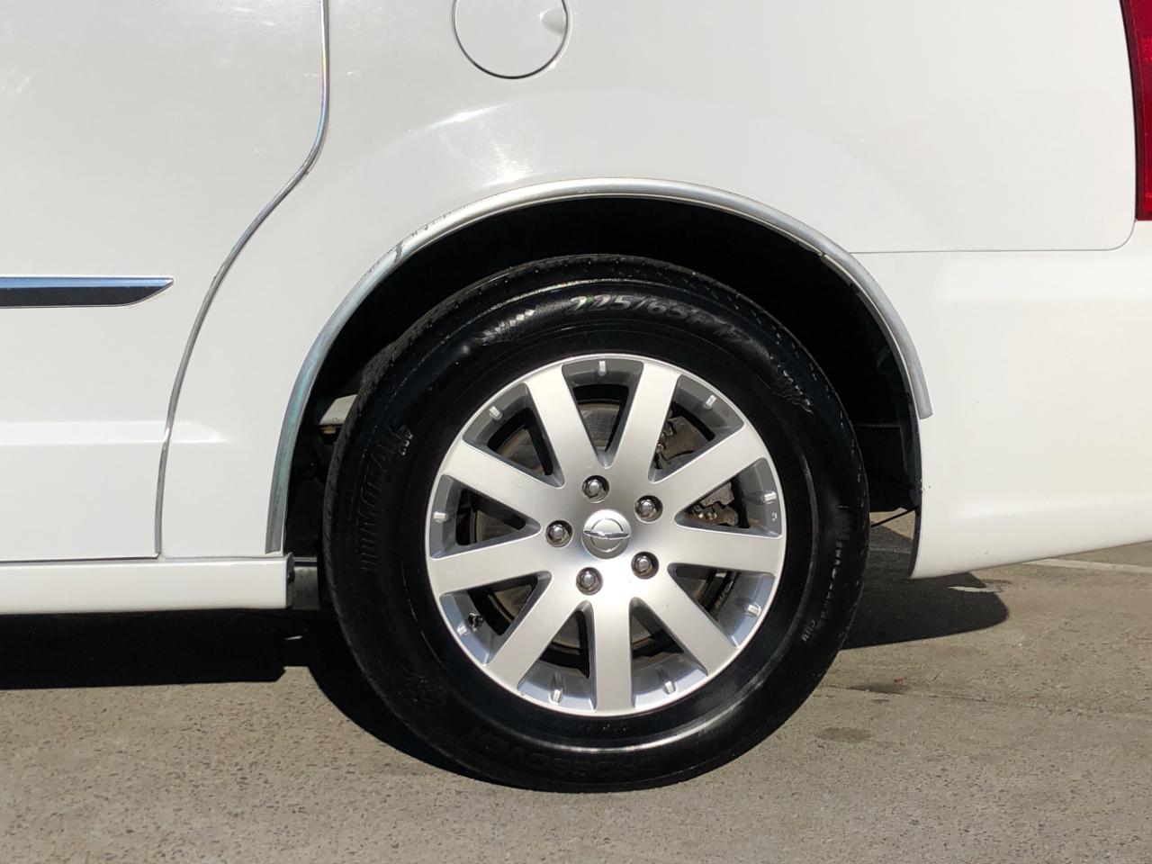 Chrysler Town & Country 4dr Wgn Touring 2014