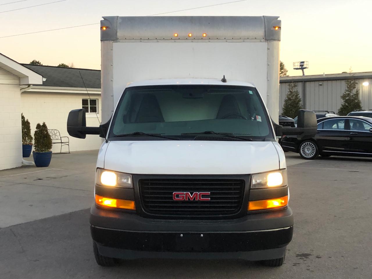 GMC Savana Commercial Cutaway 3500 Van 177" 2018