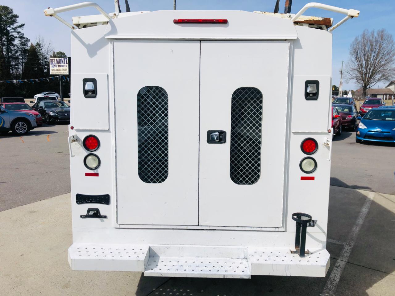 Chevrolet Express Commercial Cutaway 3500 Van 139" 2017