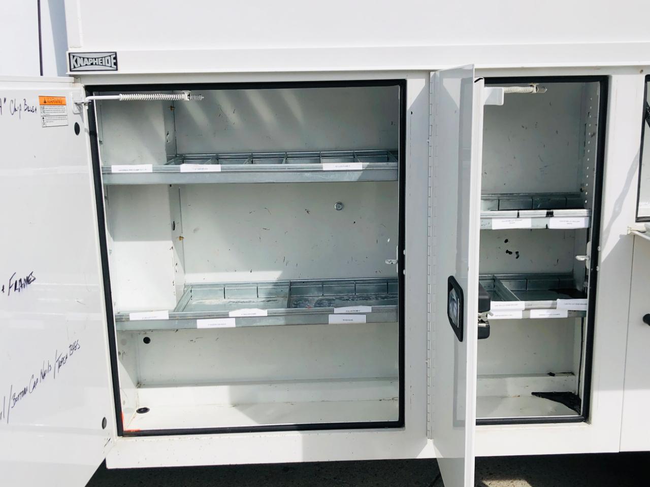 Chevrolet Express Commercial Cutaway 3500 Van 139" 2017