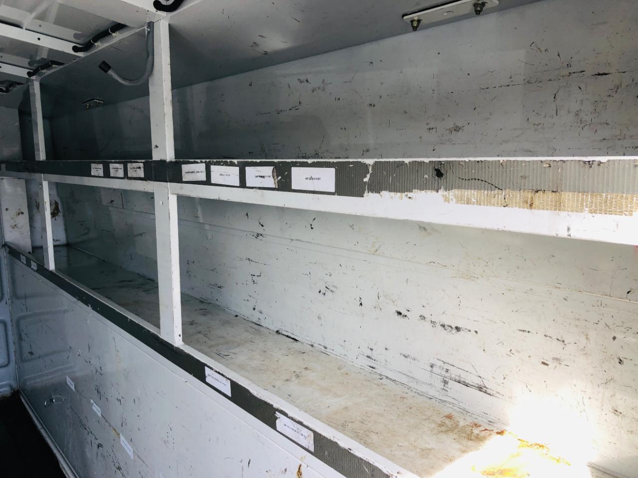 Chevrolet Express Commercial Cutaway 3500 Van 139" 2017