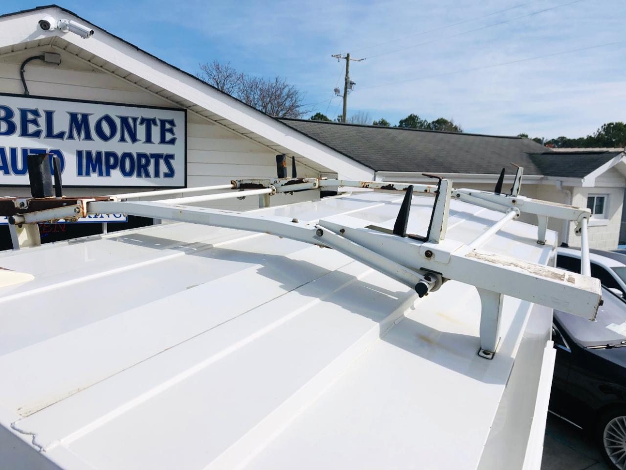 Chevrolet Express Commercial Cutaway 3500 Van 139" 2017