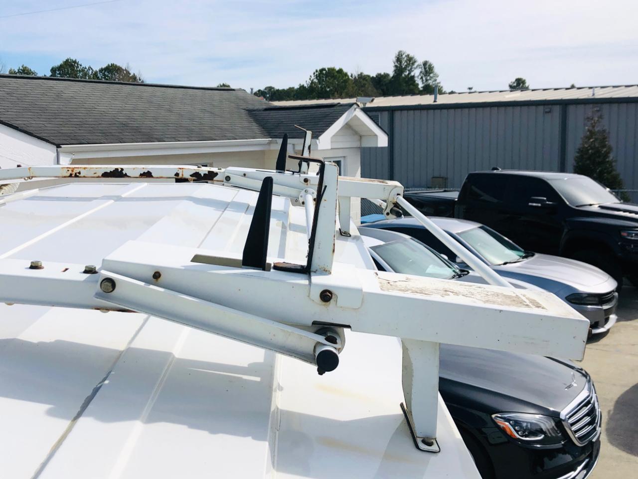 Chevrolet Express Commercial Cutaway 3500 Van 139" 2017