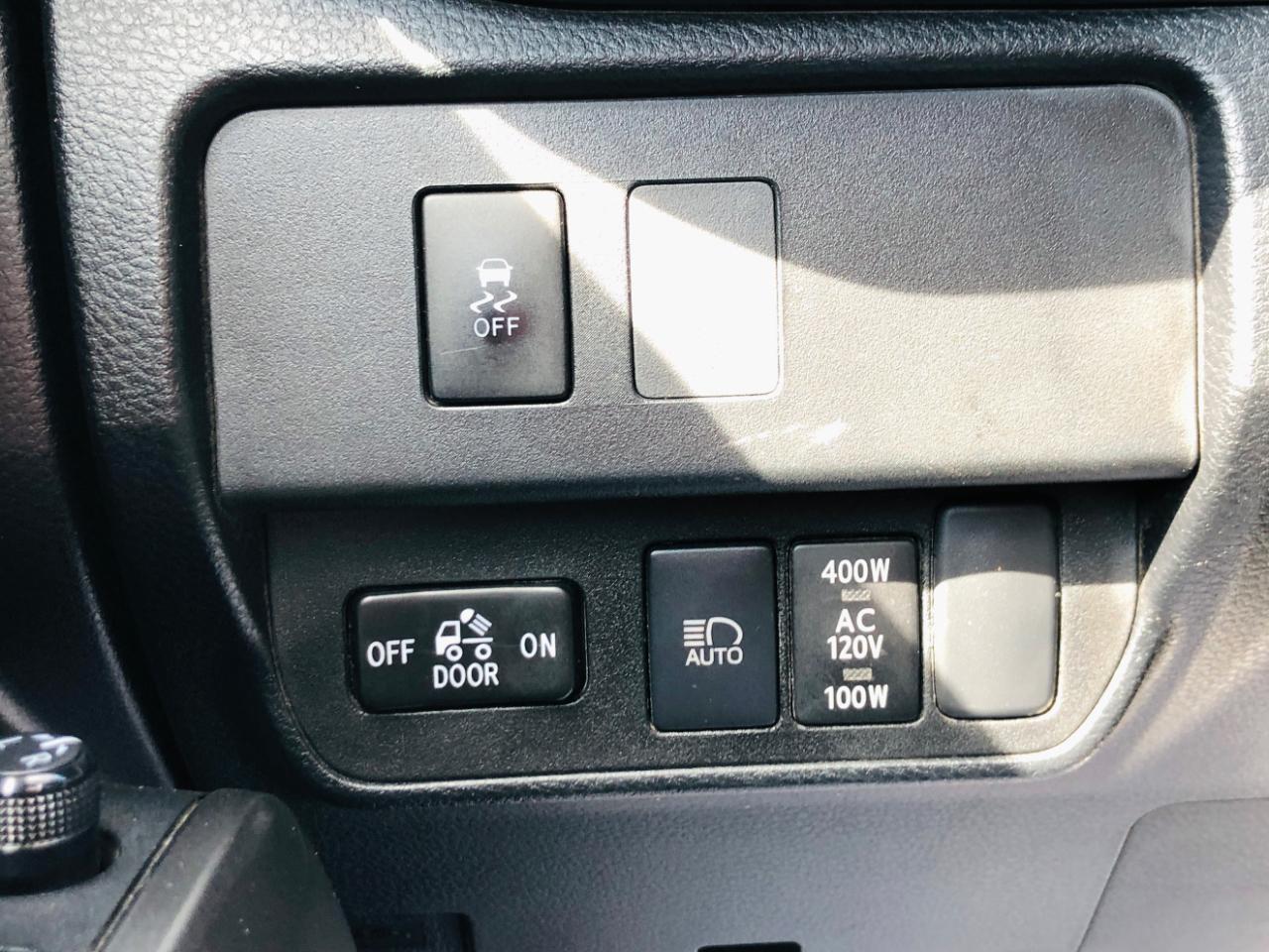 Toyota Tacoma 4WD TRD Off Road Double Cab 5' Bed V6 MT (Natl) 2020