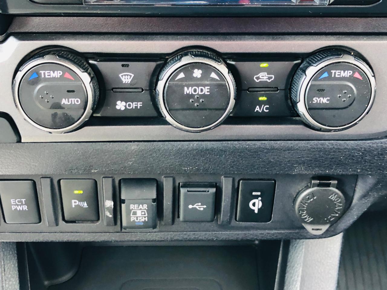 Toyota Tacoma 4WD TRD Off Road Double Cab 5' Bed V6 MT (Natl) 2020