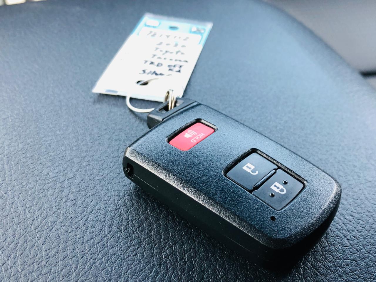 Toyota Tacoma 4WD TRD Off Road Double Cab 5' Bed V6 MT (Natl) 2020