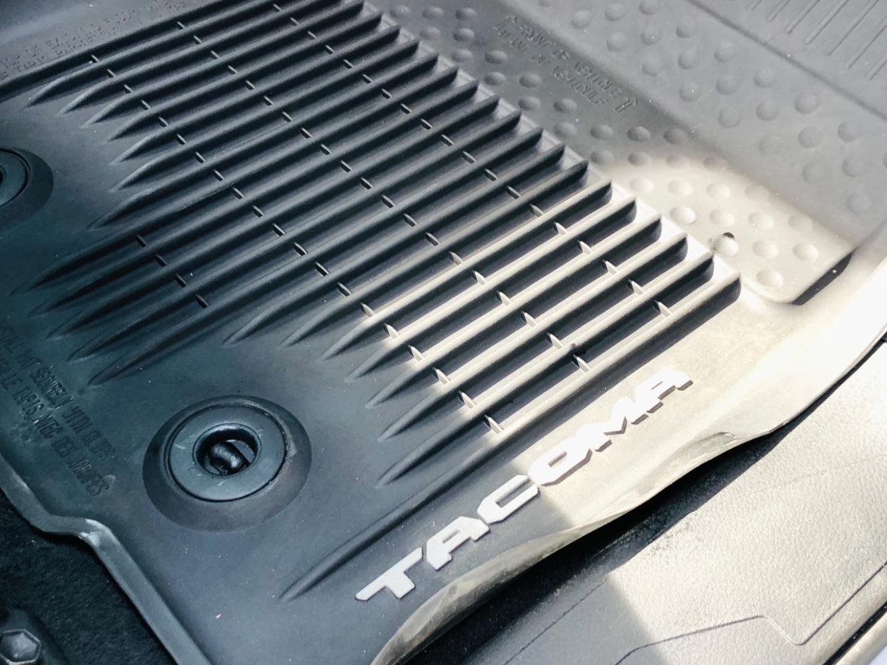 Toyota Tacoma 4WD TRD Off Road Double Cab 5' Bed V6 MT (Natl) 2020