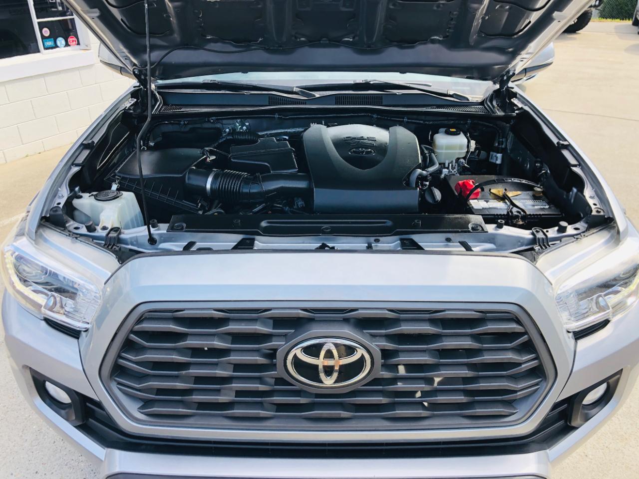 Toyota Tacoma 4WD TRD Off Road Double Cab 5' Bed V6 MT (Natl) 2020