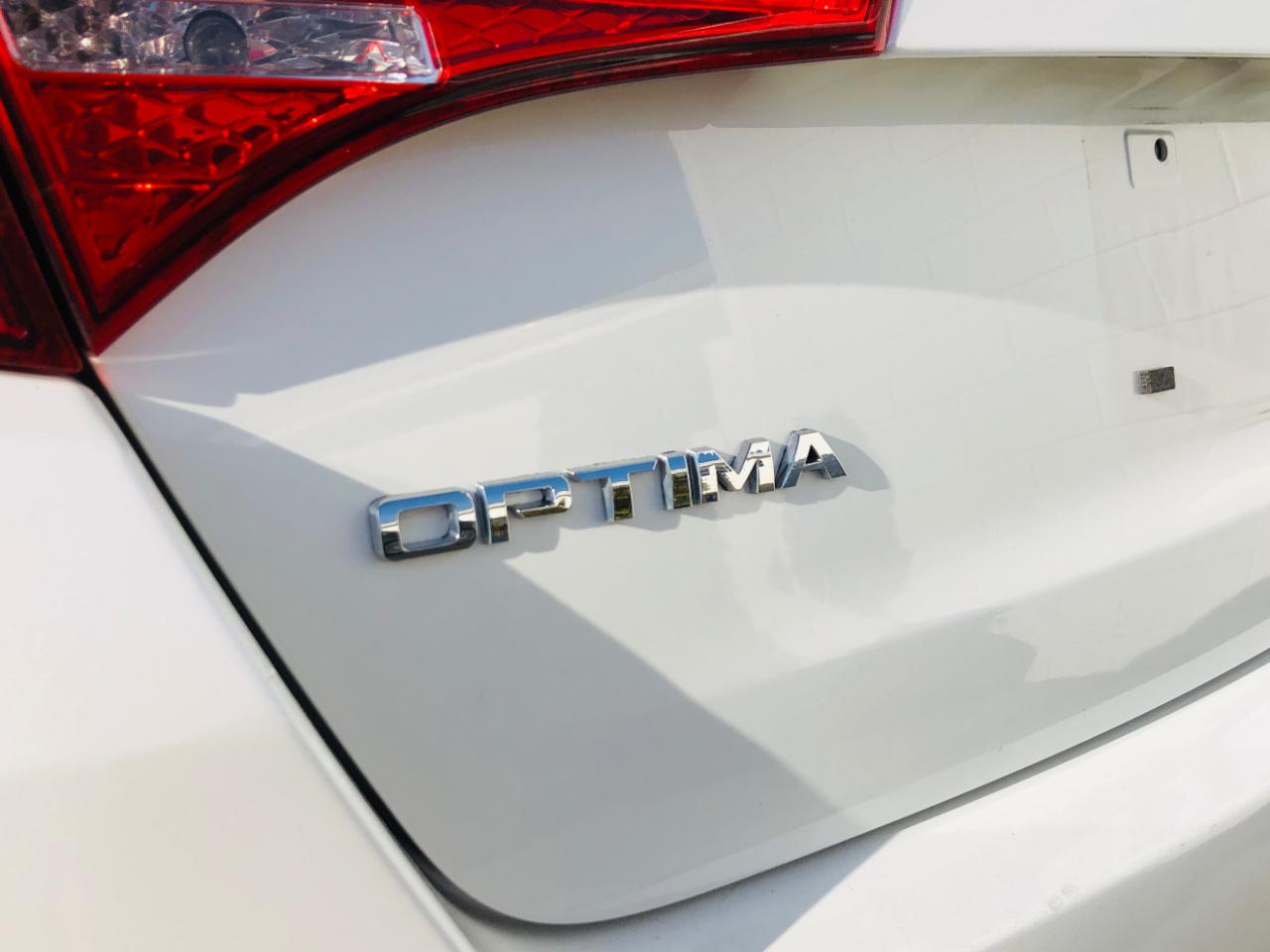 Kia Optima 4dr Sdn LX 2013