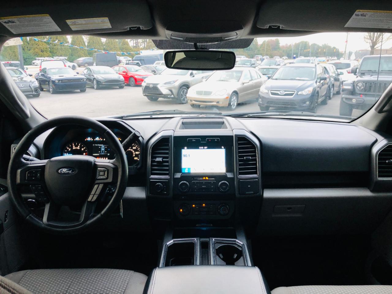 Ford F-150 4WD SuperCrew 139" XLT 2018