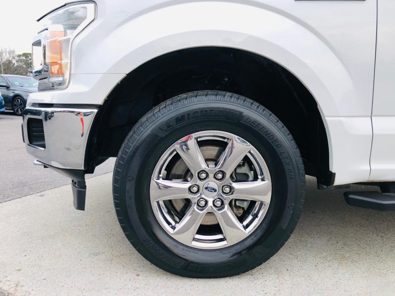 Ford F-150 4WD SuperCrew 139" XLT 2018