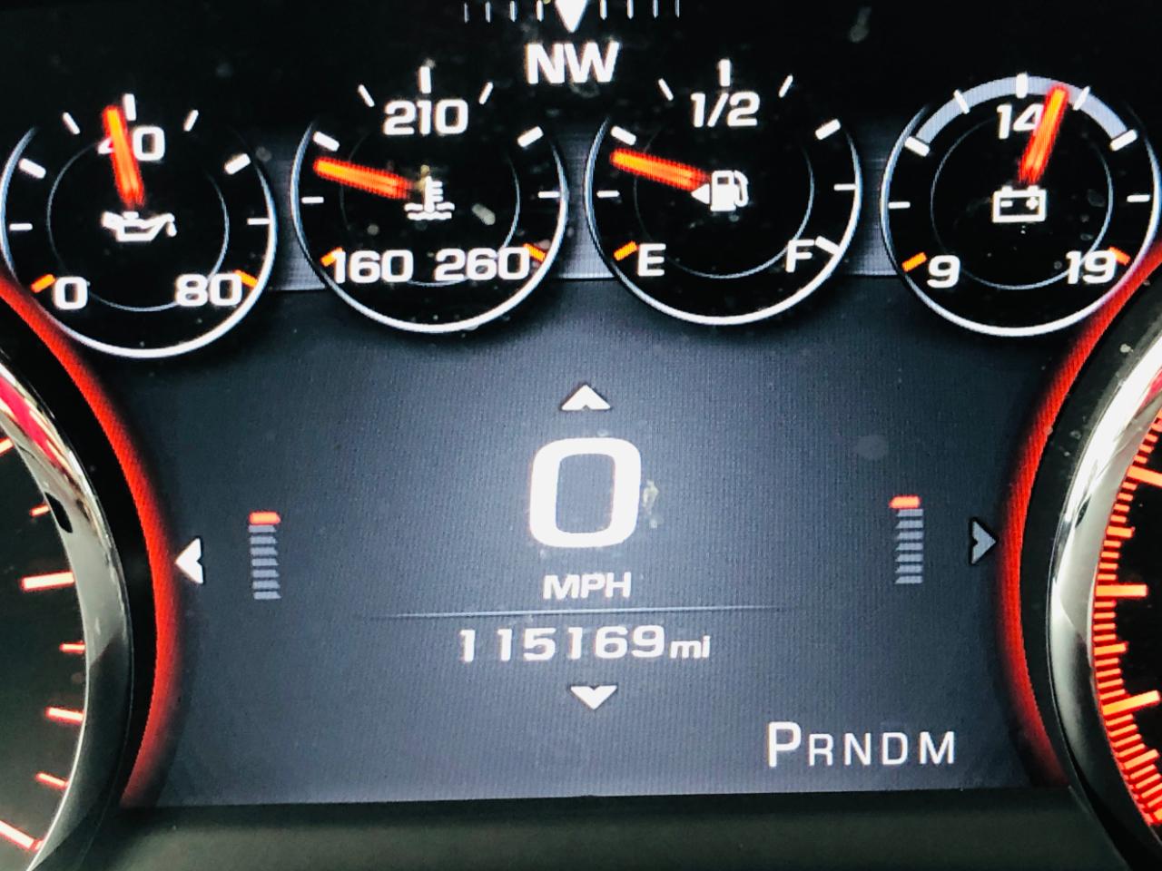 GMC Sierra 1500 4WD Crew Cab 143.5" Denali 2014