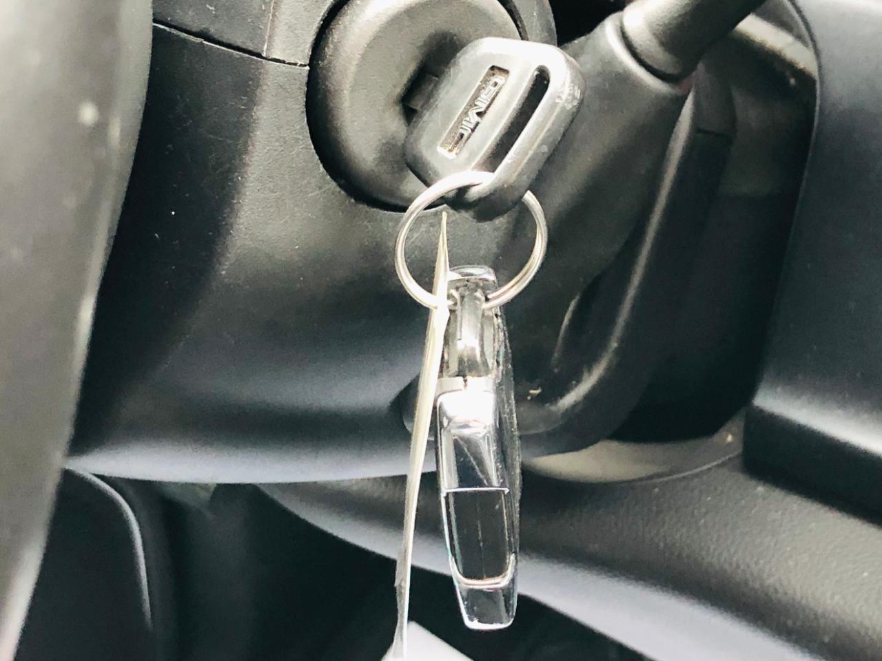 GMC Sierra 1500 4WD Crew Cab 143.5" Denali 2014