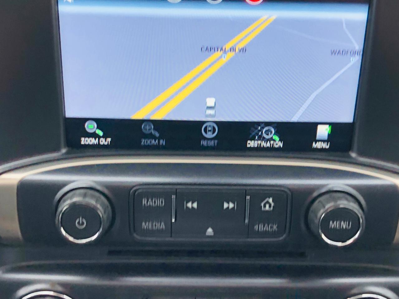 GMC Sierra 1500 4WD Crew Cab 143.5" Denali 2014