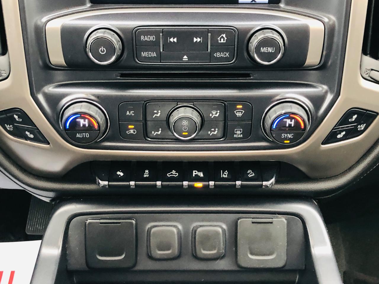 GMC Sierra 1500 4WD Crew Cab 143.5" Denali 2014