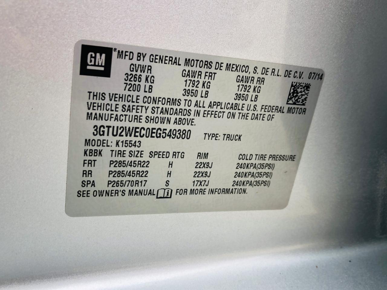 GMC Sierra 1500 4WD Crew Cab 143.5" Denali 2014