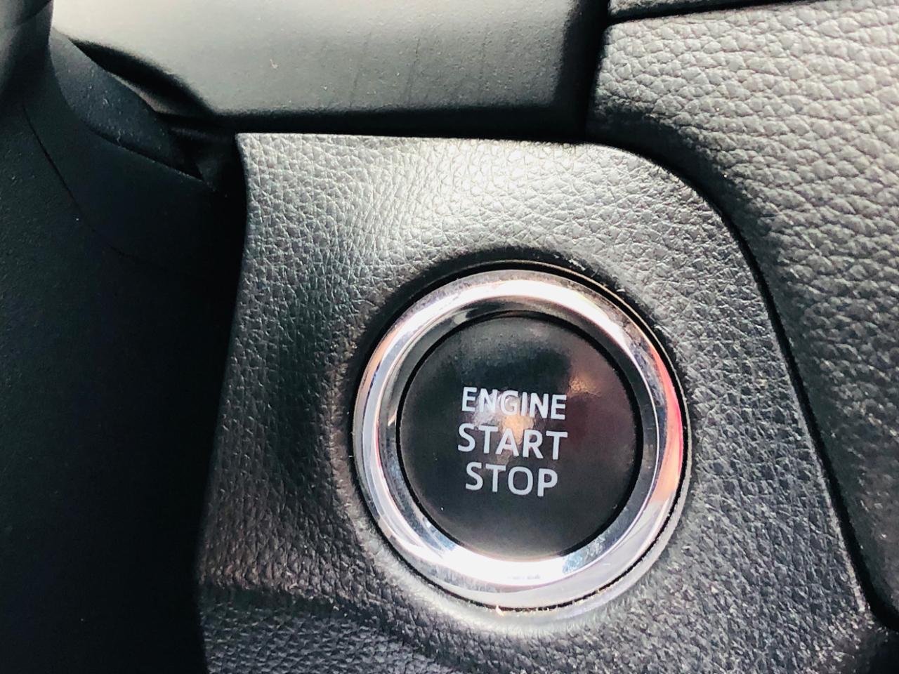 Toyota RAV4 XLE Premium AWD (Natl) 2020