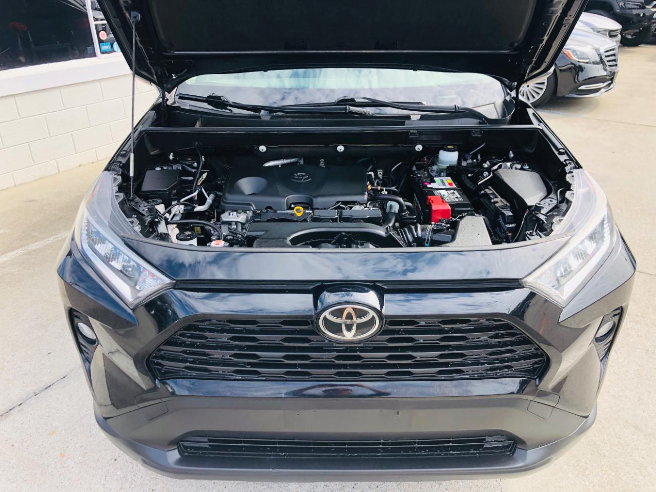 Toyota RAV4 XLE Premium AWD (Natl) 2020