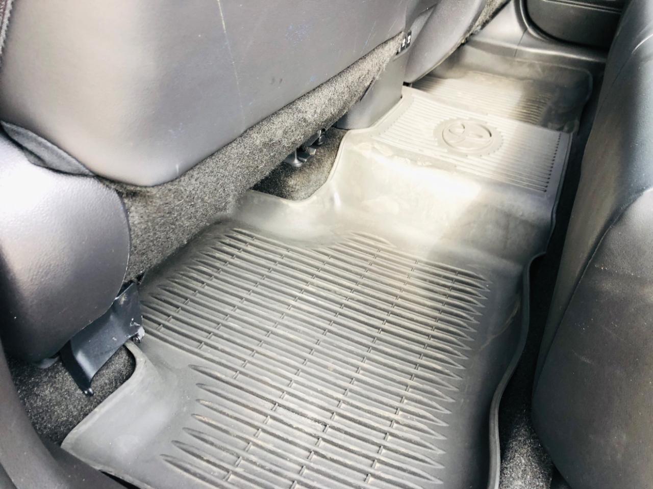 Toyota RAV4 XLE Premium AWD (Natl) 2020