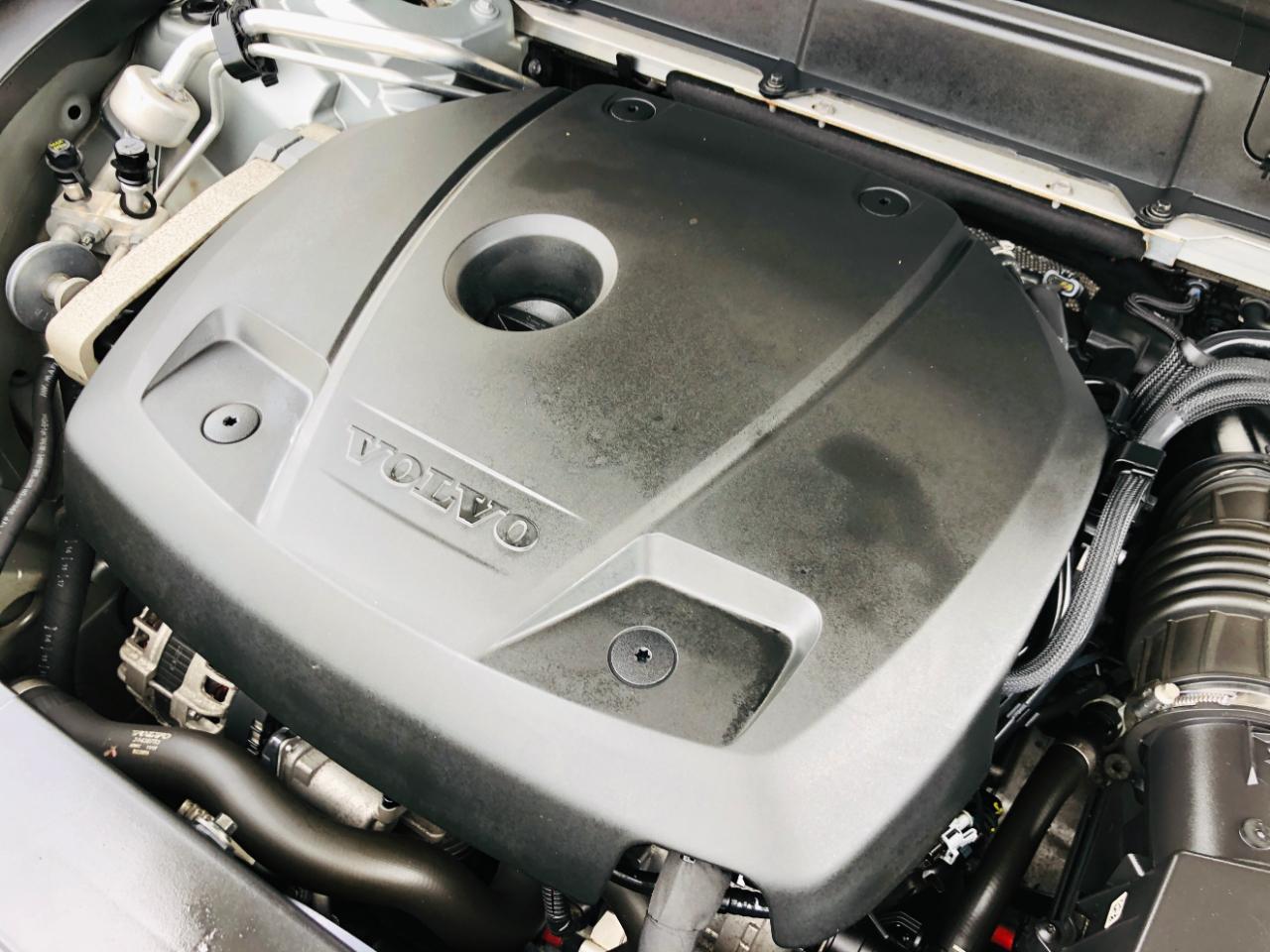 Volvo XC60 T6 AWD Momentum 2018