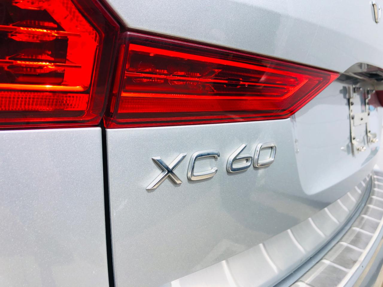 Volvo XC60 T6 AWD Momentum 2018