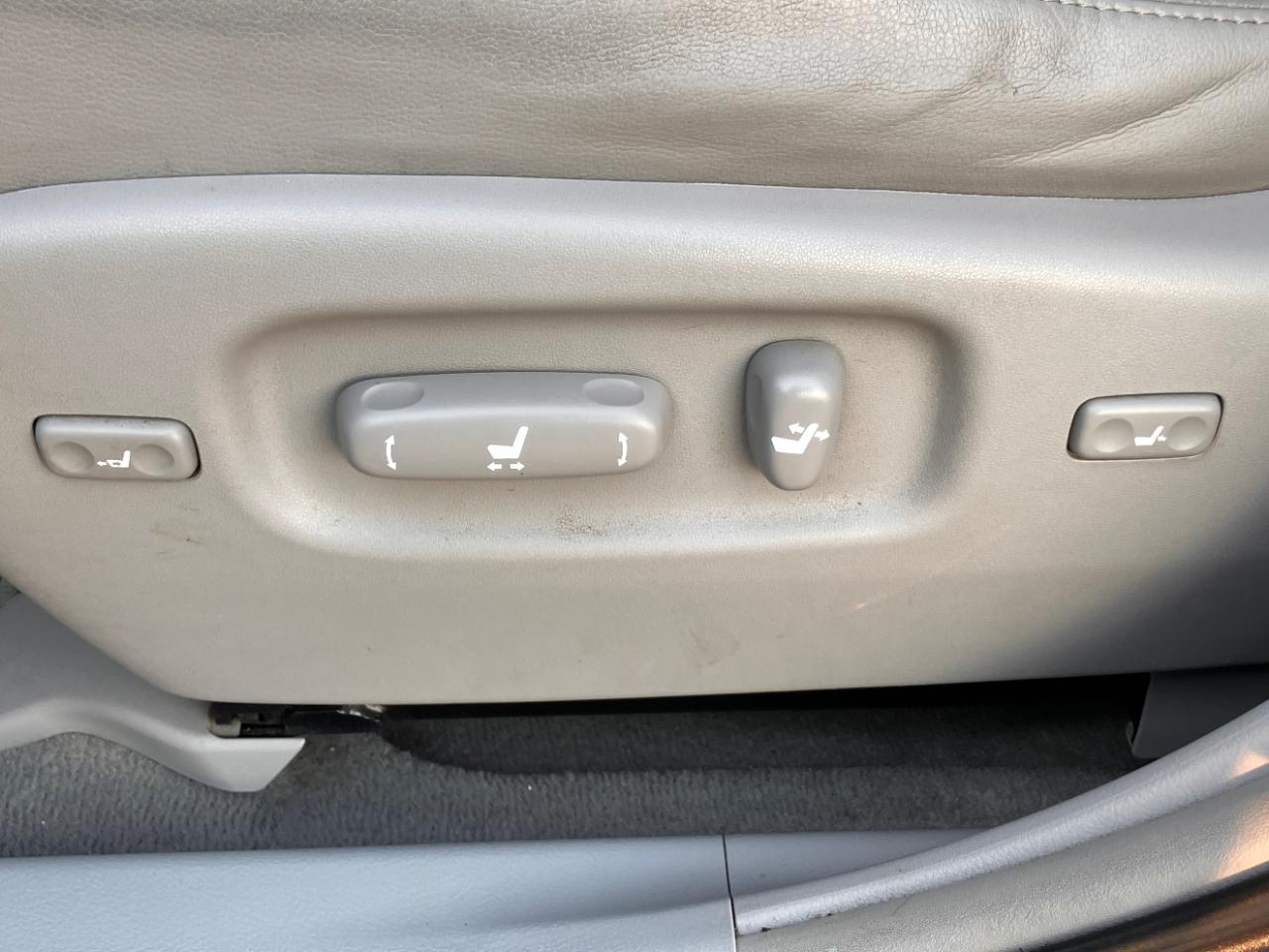 Toyota Highlander FWD 4dr Limited (Natl) 2008