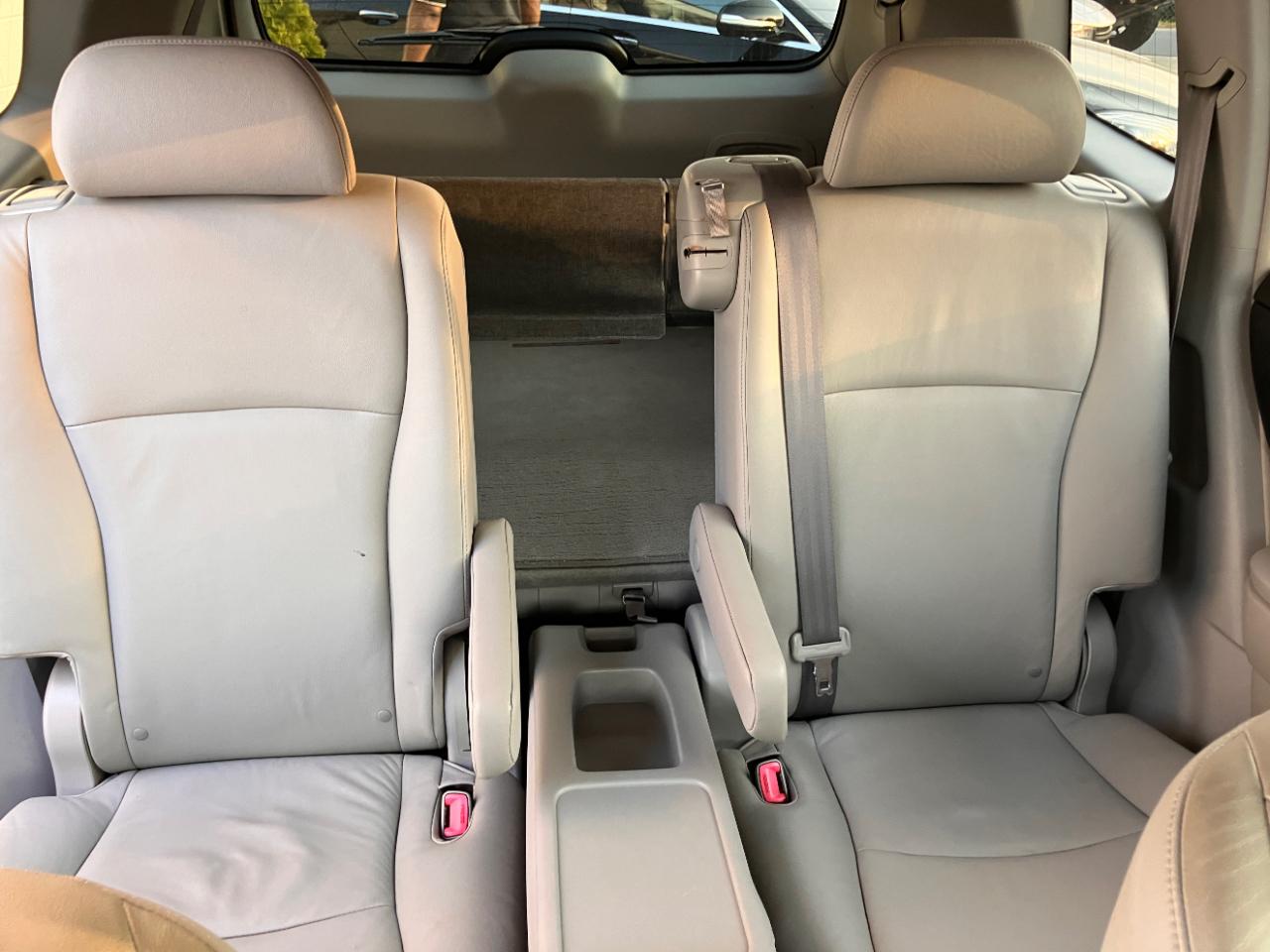 Toyota Highlander FWD 4dr Limited (Natl) 2008