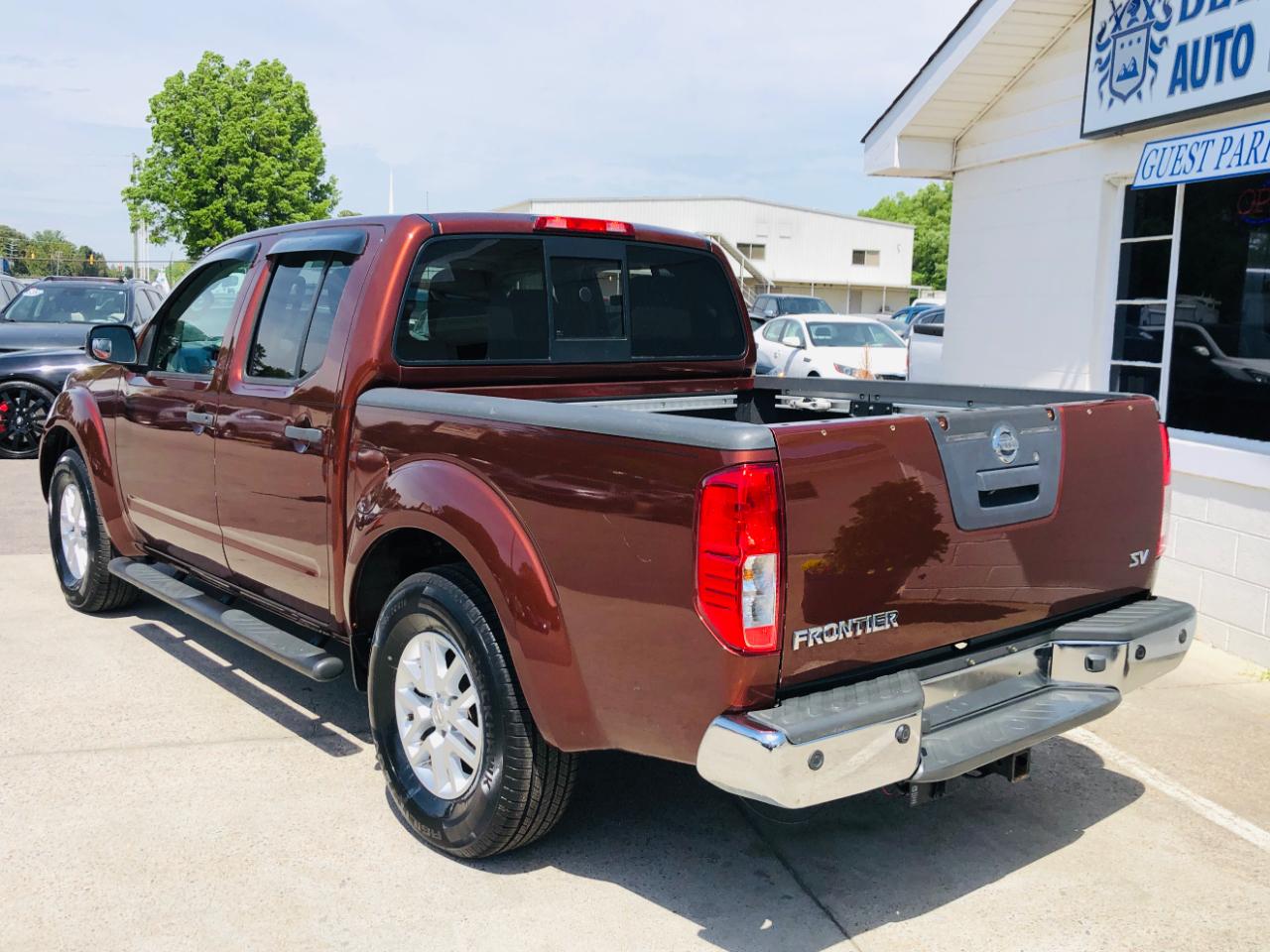 Nissan Frontier 2WD Crew Cab SWB Auto SV 2016