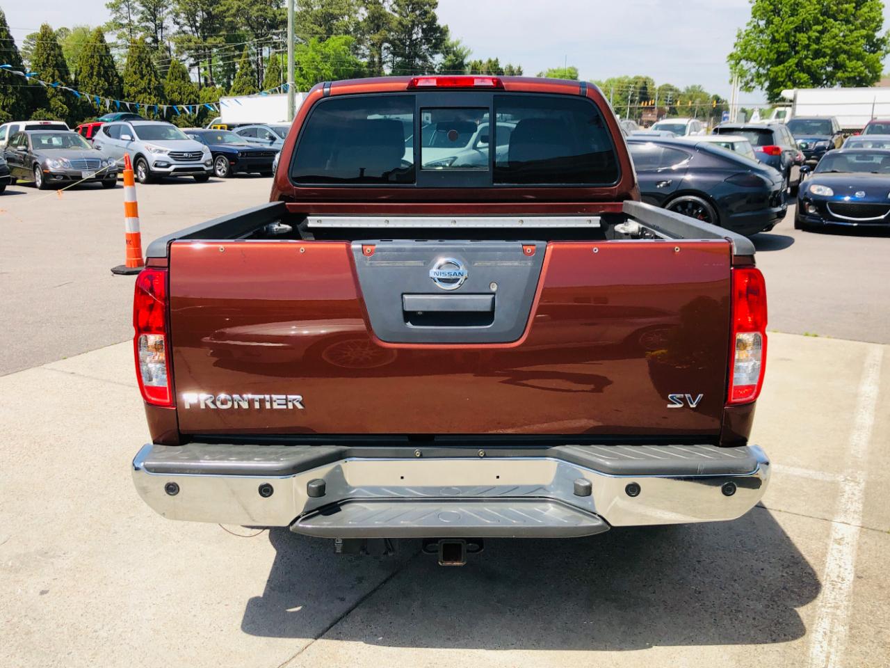 Nissan Frontier 2WD Crew Cab SWB Auto SV 2016