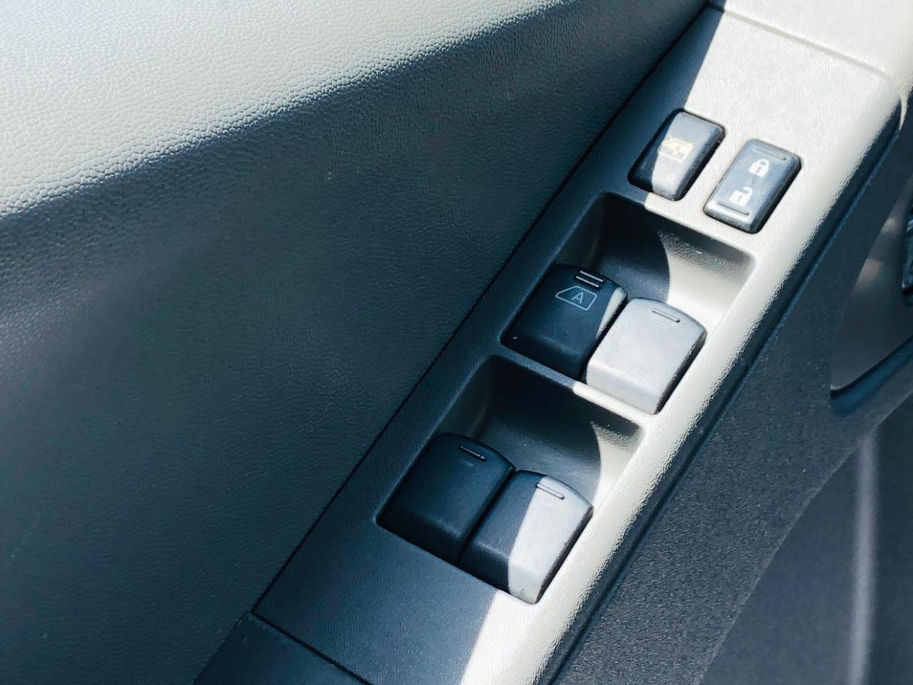 Nissan Frontier 2WD Crew Cab SWB Auto SV 2016