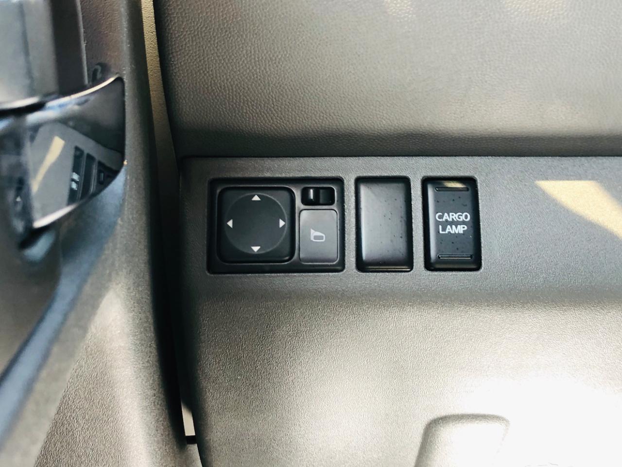 Nissan Frontier 2WD Crew Cab SWB Auto SV 2016