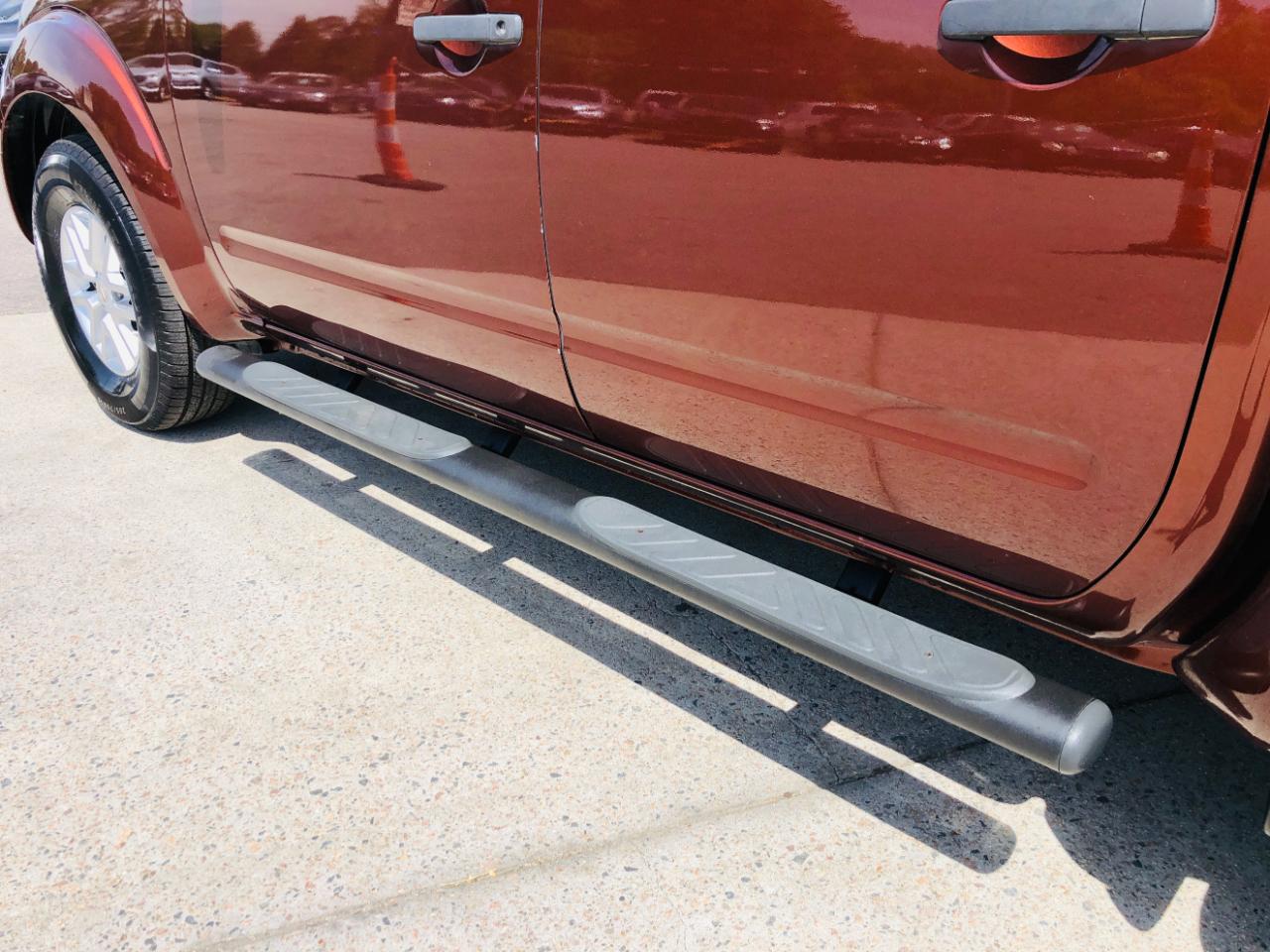 Nissan Frontier 2WD Crew Cab SWB Auto SV 2016