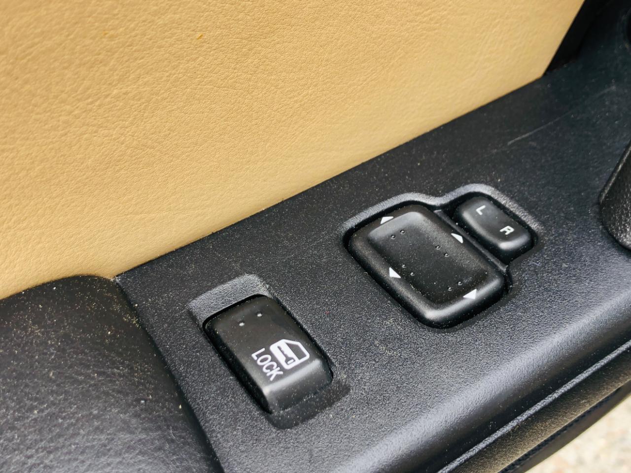 Mazda MX-5 Miata 2dr Conv PRHT Auto Grand Touring 2009