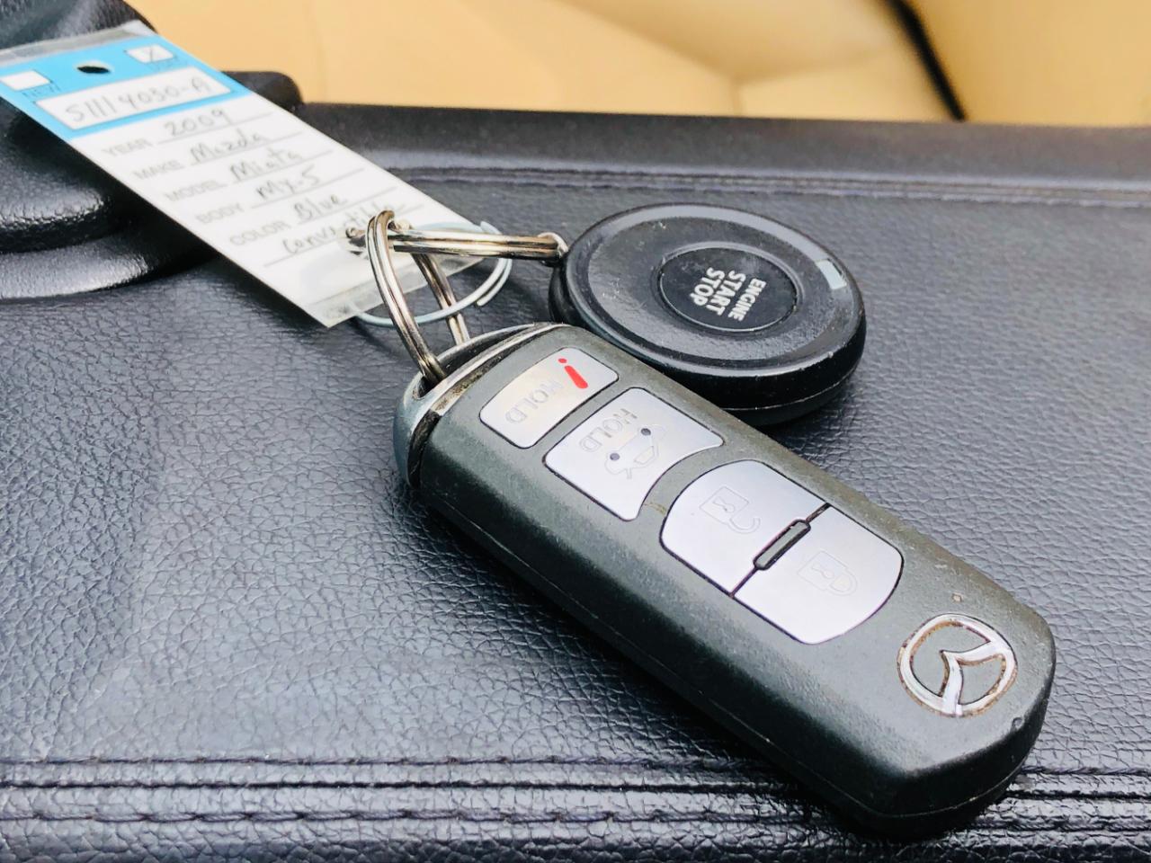 Mazda MX-5 Miata 2dr Conv PRHT Auto Grand Touring 2009