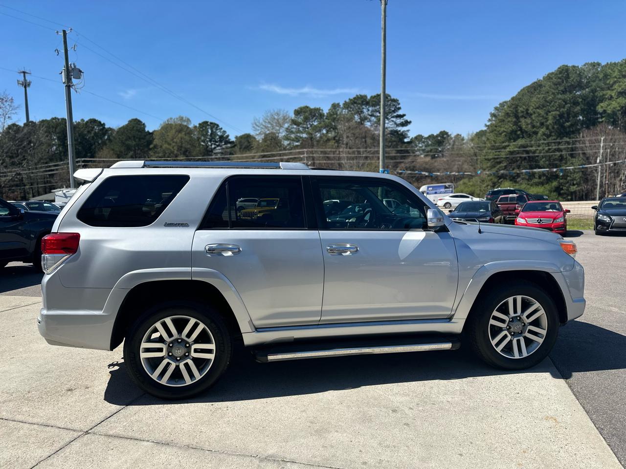 Toyota 4Runner 4WD 4dr V6 Limited (Natl) 2011
