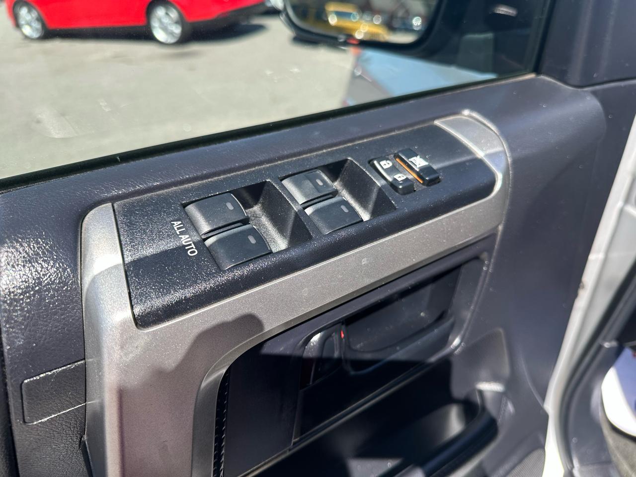 Toyota 4Runner 4WD 4dr V6 Limited (Natl) 2011