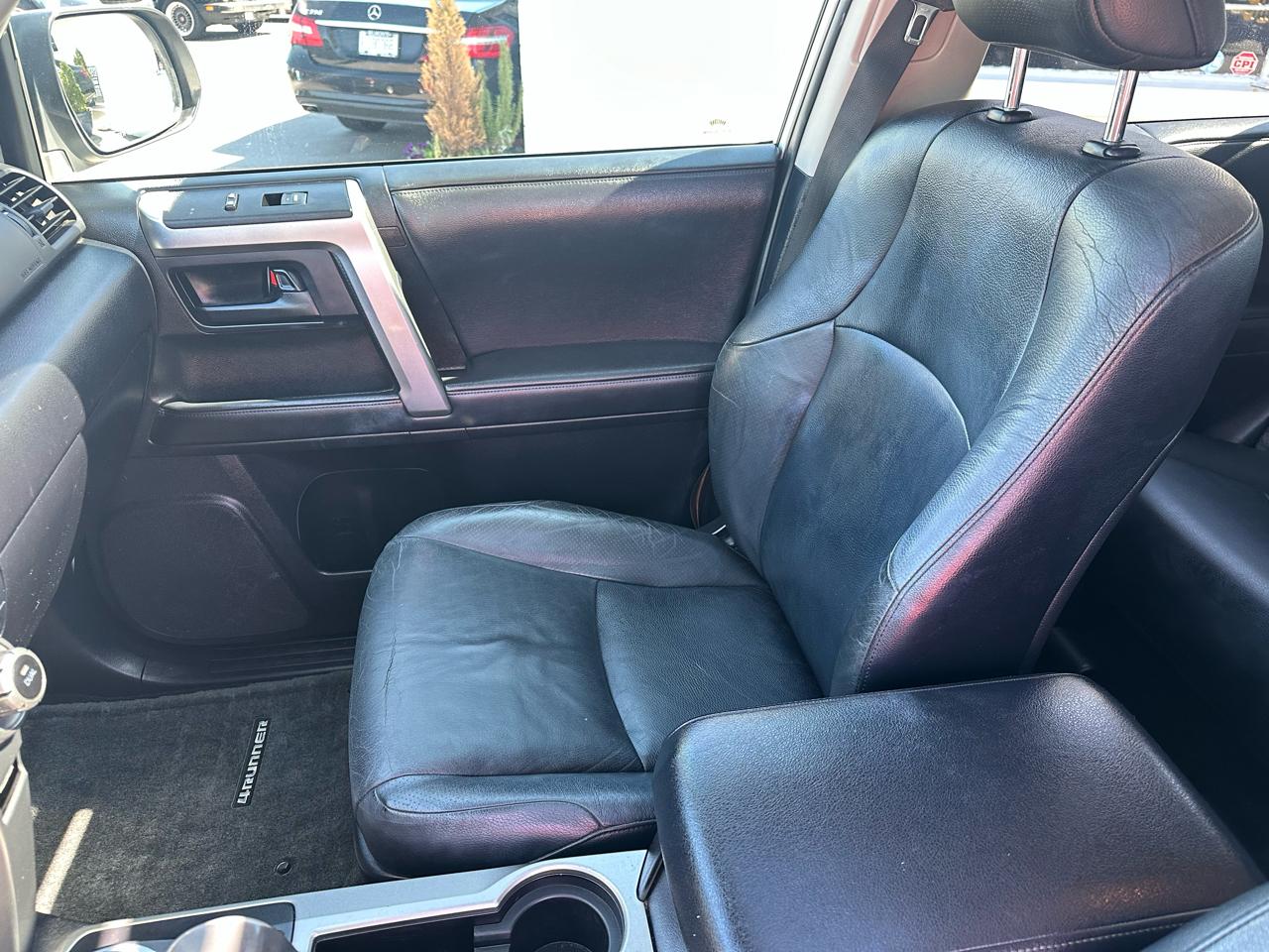 Toyota 4Runner 4WD 4dr V6 Limited (Natl) 2011