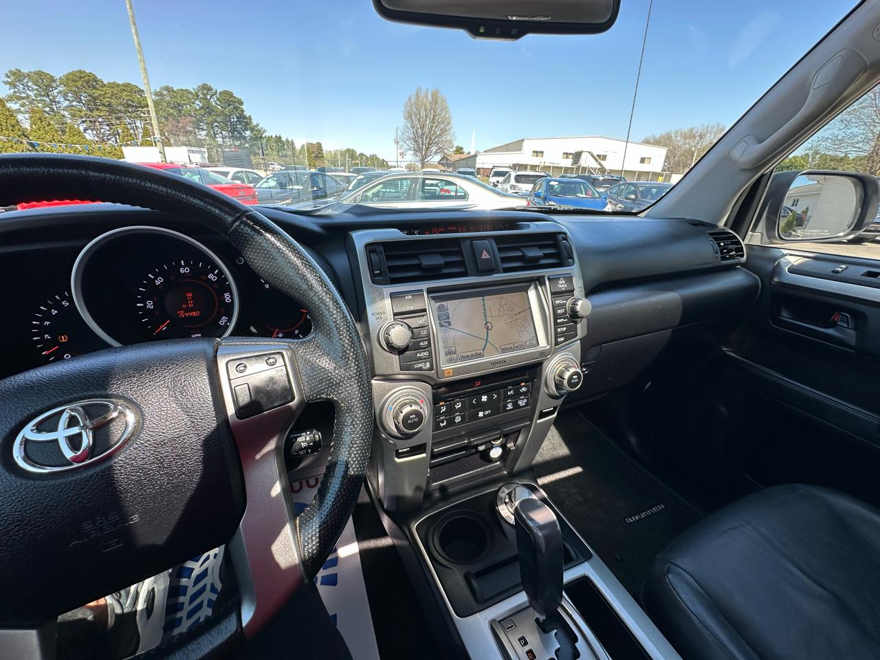 Toyota 4Runner 4WD 4dr V6 Limited (Natl) 2011