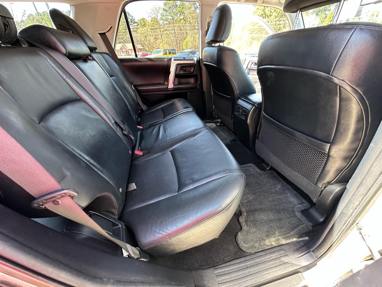 Toyota 4Runner 4WD 4dr V6 Limited (Natl) 2011