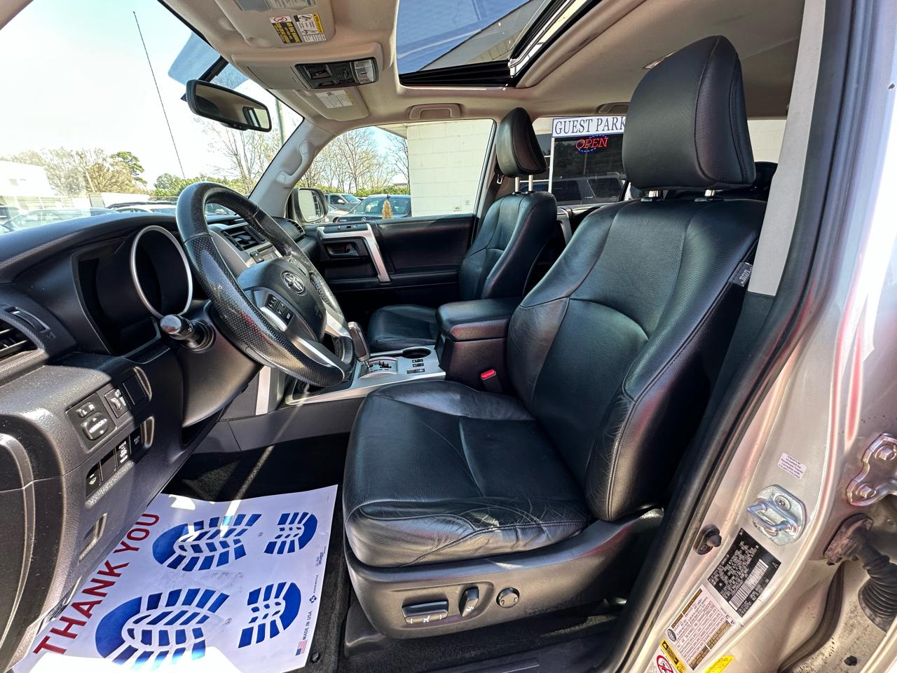 Toyota 4Runner 4WD 4dr V6 Limited (Natl) 2011