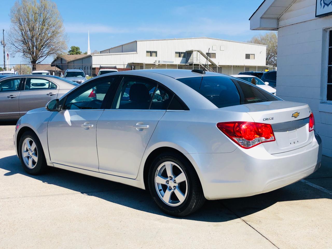 Chevrolet Cruze Limited 4dr Sdn Auto LT w/1LT 2016